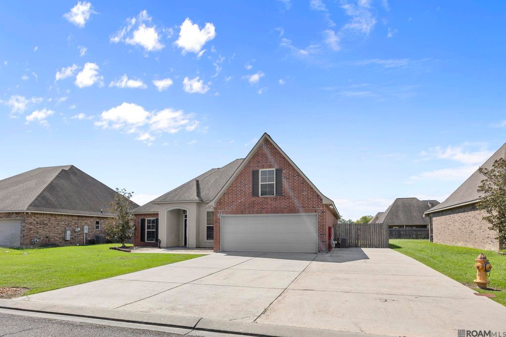 42500 Wynstone Dr, Prairieville, LA 70769