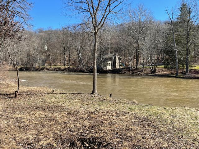 7611 68th Street SE, Caledonia, MI 49316