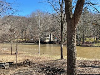 7611 68th Street SE, Caledonia, MI 49316