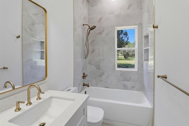 1407 Swallow, Horseshoe Bay, TX 78657