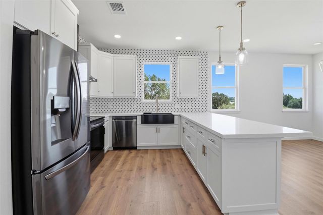 1407 Swallow, Horseshoe Bay, TX 78657