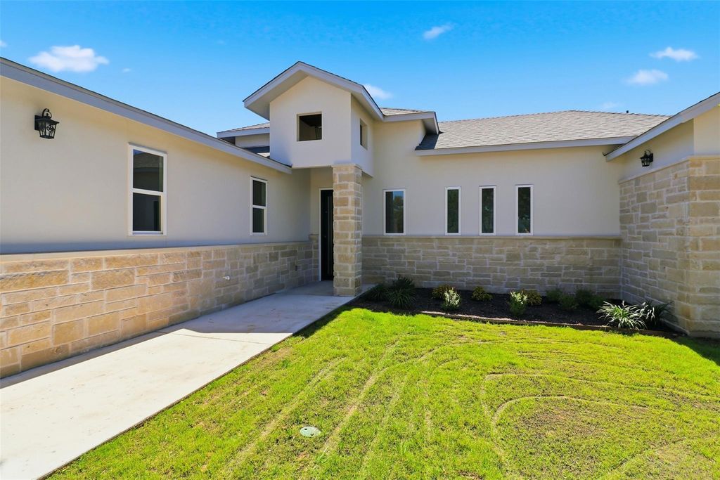 1407 Swallow, Horseshoe Bay, TX 78657