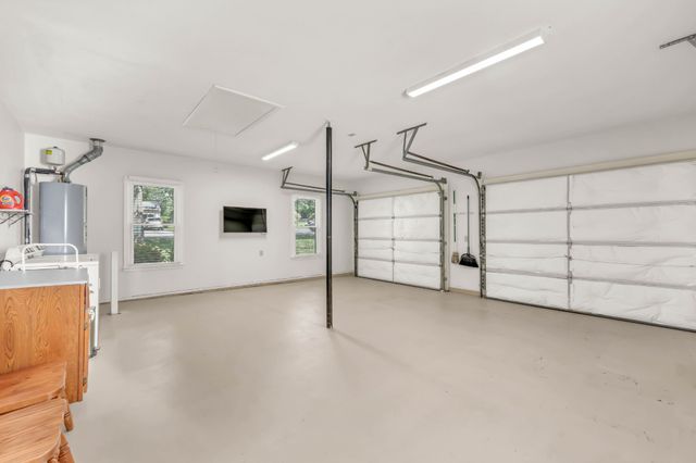 2803 Prince Dr, Clarksville, TN 37043