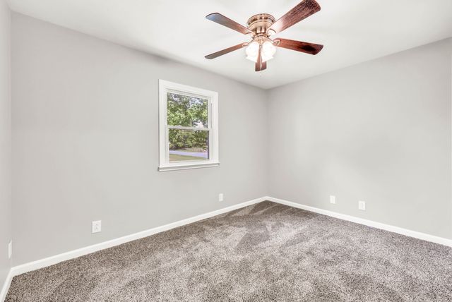 2803 Prince Dr, Clarksville, TN 37043