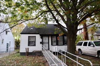 19366 Bradford Street, Detroit, MI 48205
