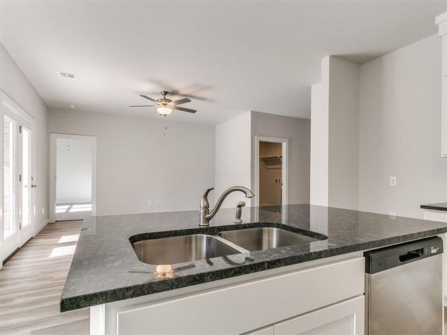 9801 Livingston Road, Edmond, OK 73025