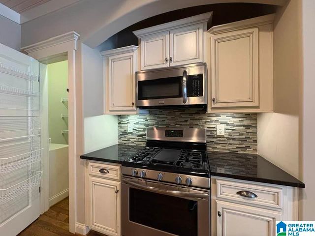 305 HERITAGE DRIVE, Hoover, AL 35216