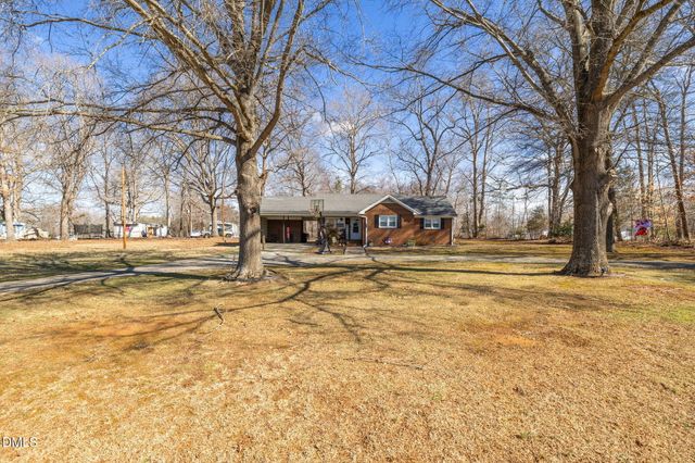 5513 Nc Highway 700, Eden, NC 27288
