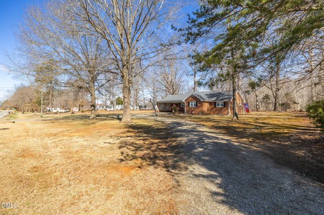 5513 Nc Highway 700, Eden, NC 27288