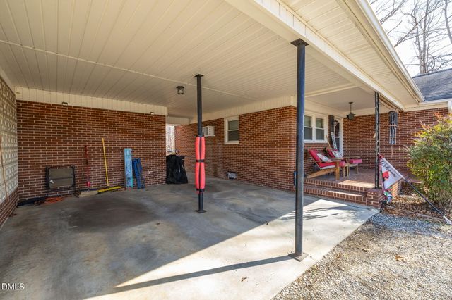 5513 Nc Highway 700, Eden, NC 27288