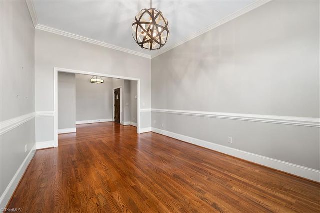 39 Creswell Manor Drive, Greensboro, NC 27407