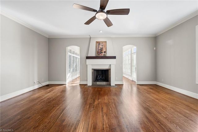 39 Creswell Manor Drive, Greensboro, NC 27407