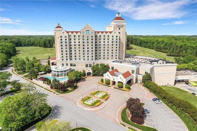 39 Creswell Manor Drive, Greensboro, NC 27407