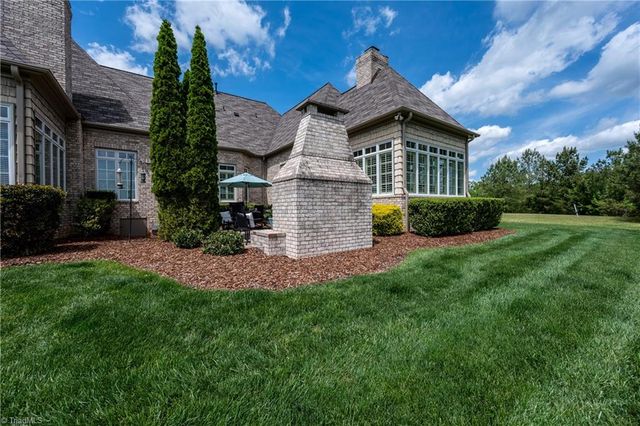 39 Creswell Manor Drive, Greensboro, NC 27407