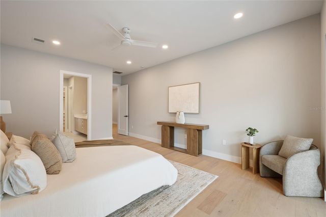 1425 W YALE STREET, Orlando, FL 32804