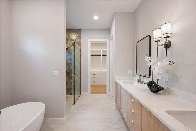 1425 W YALE STREET, Orlando, FL 32804