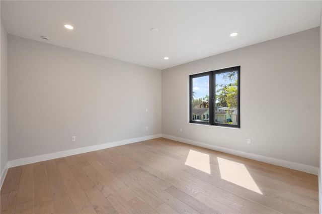 1425 W YALE STREET, Orlando, FL 32804