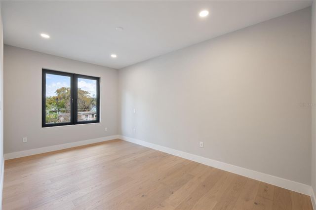 1425 W YALE STREET, Orlando, FL 32804