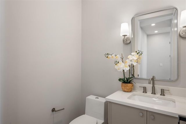 1425 W YALE STREET, Orlando, FL 32804