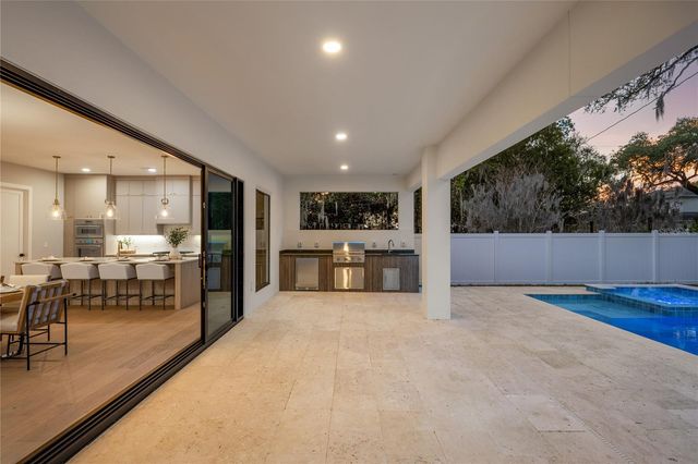 1425 W YALE STREET, Orlando, FL 32804