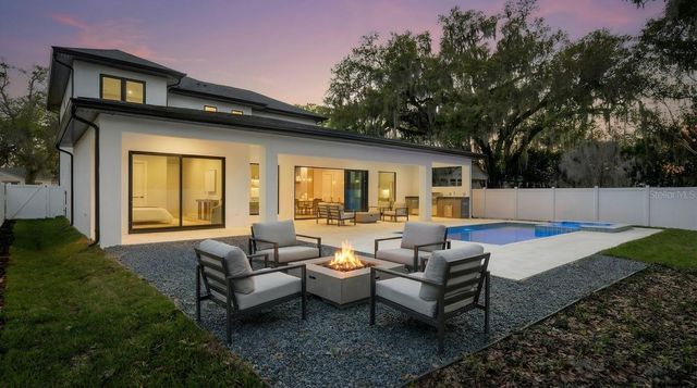 1425 W YALE STREET, Orlando, FL 32804