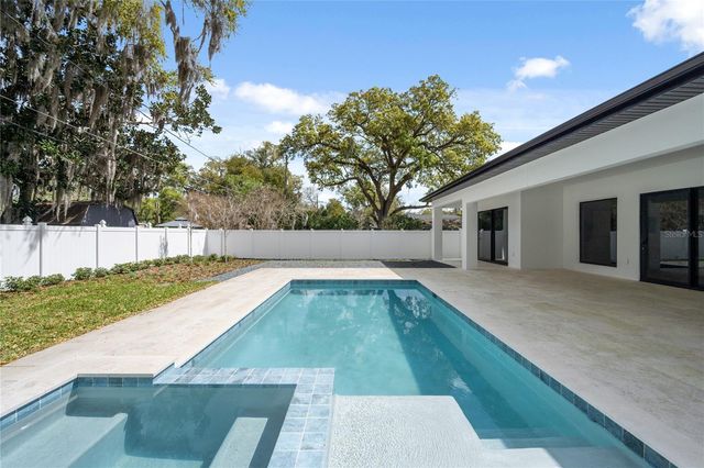 1425 W YALE STREET, Orlando, FL 32804