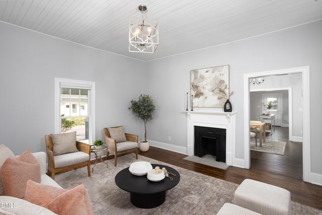 101 S Briggs Avenue, Durham, NC 27703