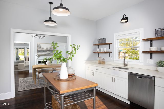 101 S Briggs Avenue, Durham, NC 27703