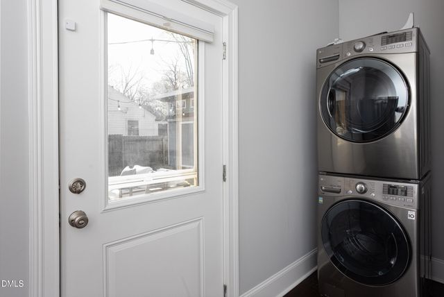 101 S Briggs Avenue, Durham, NC 27703