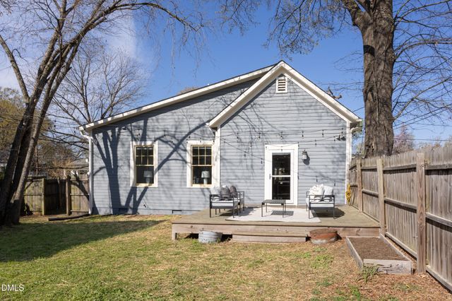 101 S Briggs Avenue, Durham, NC 27703