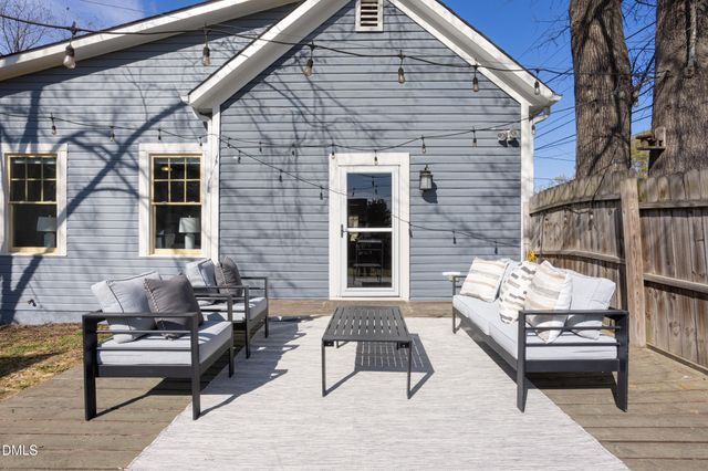 101 S Briggs Avenue, Durham, NC 27703