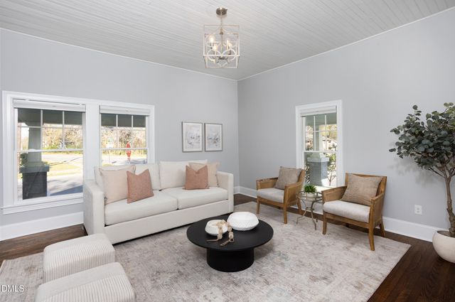 101 S Briggs Avenue, Durham, NC 27703