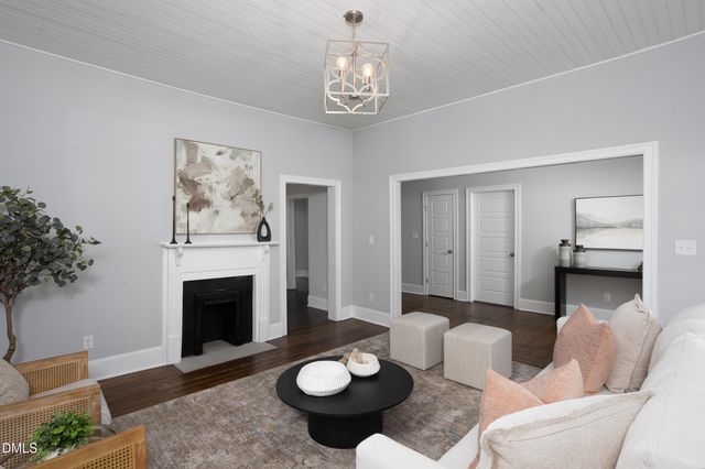 101 S Briggs Avenue, Durham, NC 27703