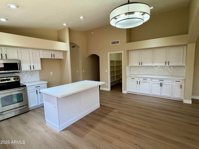 3215 S BRICE --, Mesa, AZ 85212