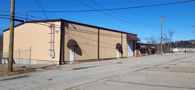 50 Terence Dr, Pleasant Hills, PA 15236