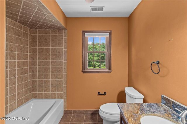1652 White Water Court, Toms River, NJ 08755