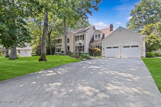 1652 White Water Court, Toms River, NJ 08755