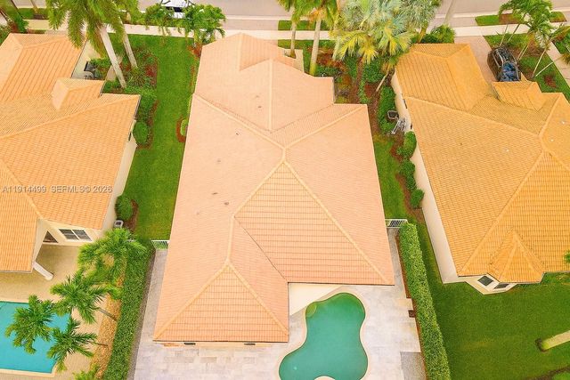 1946 Harbor View Cir, Weston, FL 33327