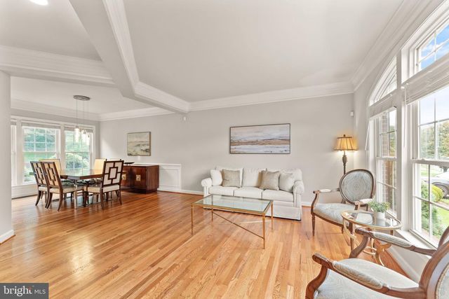 1814 WOODS EDGE DR NE, Leesburg, VA 20176