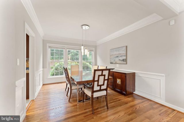 1814 WOODS EDGE DR NE, Leesburg, VA 20176