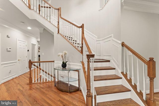 1814 WOODS EDGE DR NE, Leesburg, VA 20176