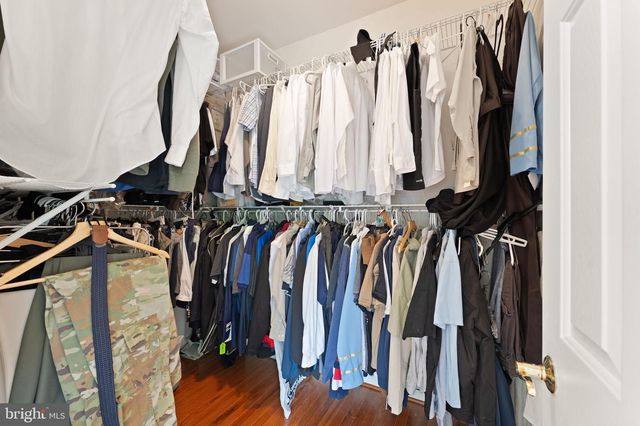 1814 WOODS EDGE DR NE, Leesburg, VA 20176