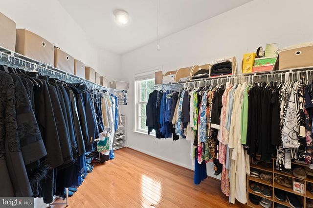 1814 WOODS EDGE DR NE, Leesburg, VA 20176