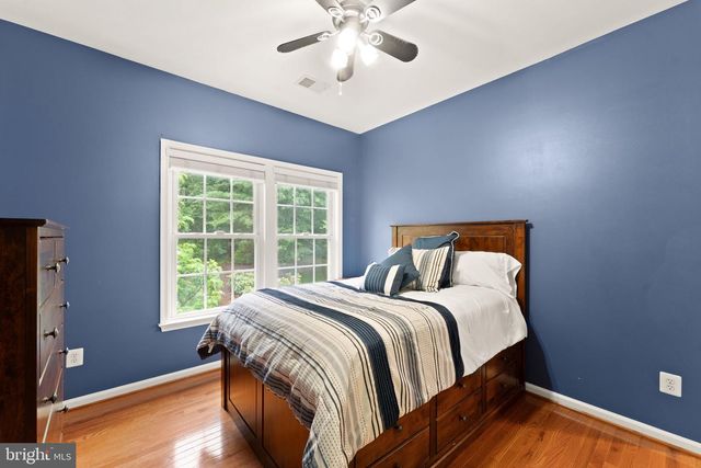 1814 WOODS EDGE DR NE, Leesburg, VA 20176