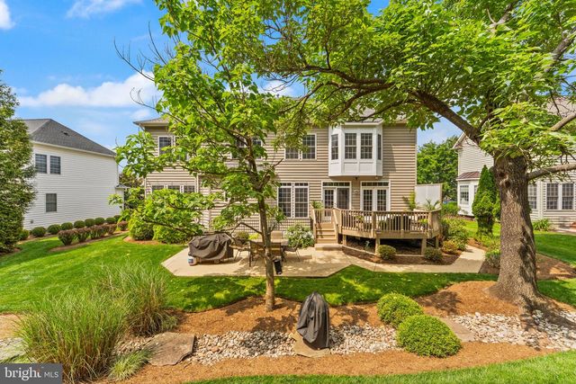 1814 WOODS EDGE DR NE, Leesburg, VA 20176