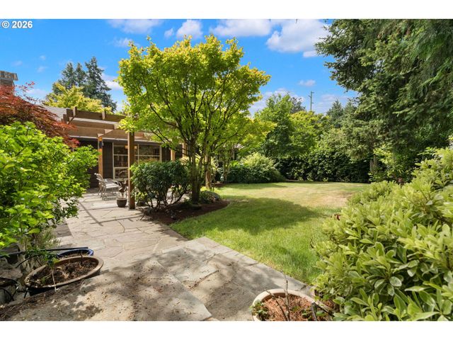 5919 Sw MILES St, Portland, OR 97219