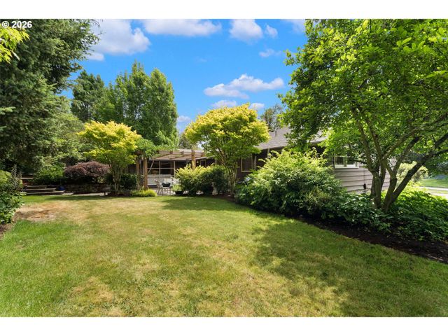 5919 Sw MILES St, Portland, OR 97219