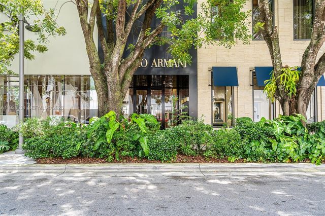 67 NE 44th St, Miami, FL 33137