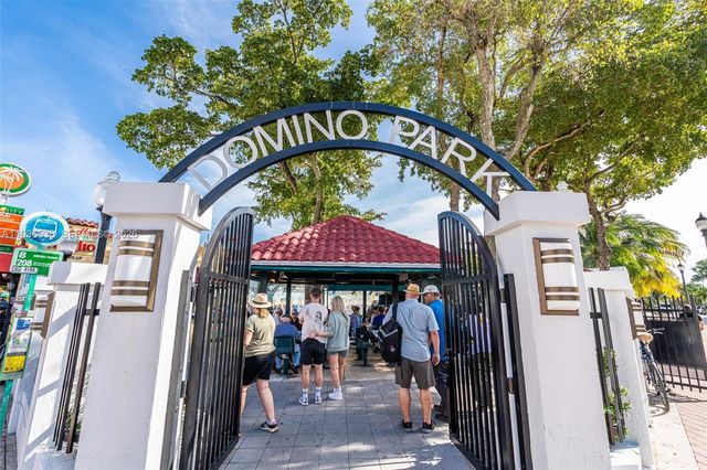 67 NE 44th St, Miami, FL 33137