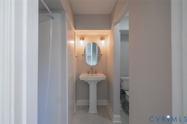 8801 Watlington Rd, Henrico, VA 23229